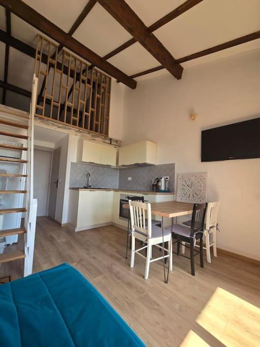 Appartement Duplex Proche De La Mer 생시프리앙 외부 사진