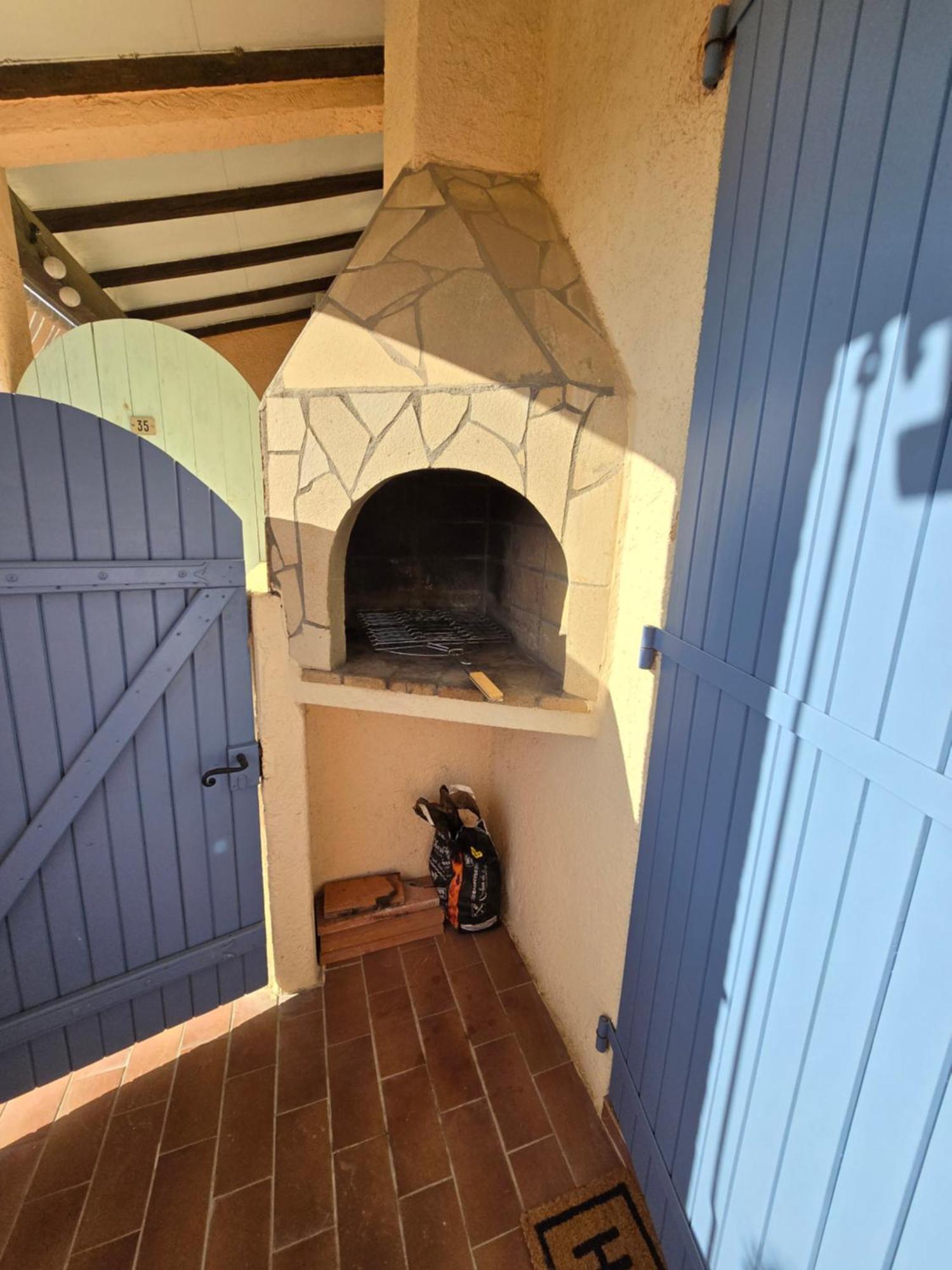 Appartement Duplex Proche De La Mer 생시프리앙 외부 사진